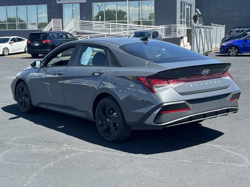 Used 2026 Hyundai Elantra Sport FWD image 4