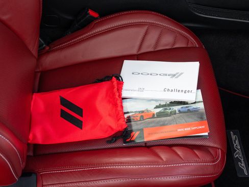 Used 2019 Dodge Challenger SRT Hellcat Redeye image 59