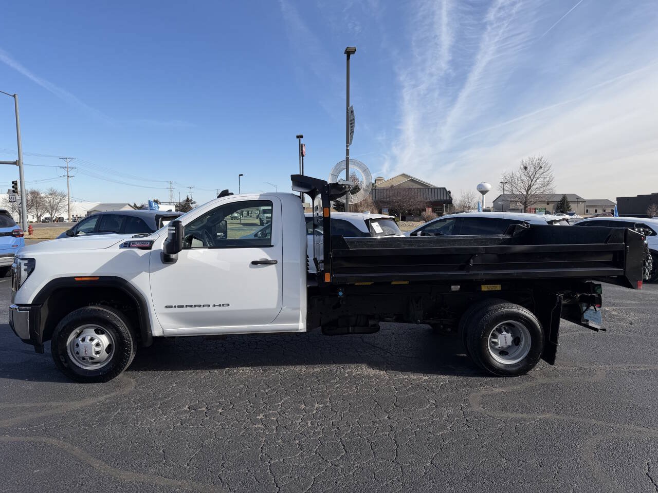 Used 2024 GMC Sierra 3500 Pro w/ Convenience Package AWD/4WD image 8