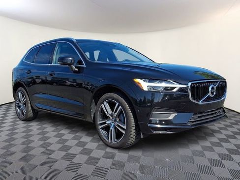 Used 2019 Volvo XC60 T5 Momentum w/ Multimedia Package AWD/4WD image 1