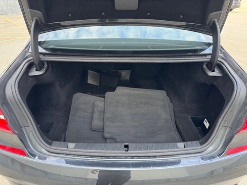 Used 2017 BMW 750i xDrive image 26