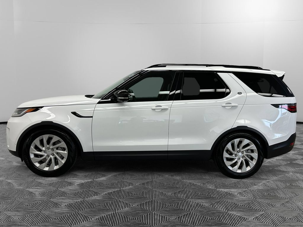 Used 2026 Land Rover Discovery S AWD/4WD image 2