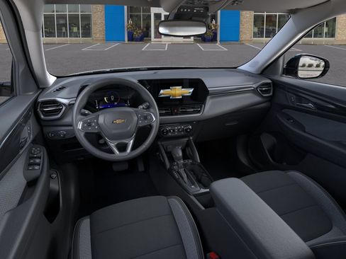 New 2026 Chevrolet TrailBlazer LT w/ Convenience Package FWD image 15