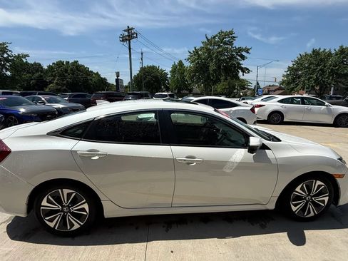 Used 2018 Honda Civic EX-L image 8