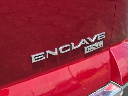 Used 2009 Buick Enclave CXL w/ Driver Confidence Package AWD/4WD image 21