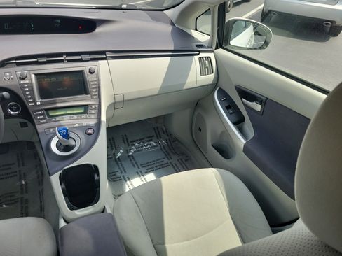 Used 2011 Toyota Prius Three w/ Navigation Pkg FWD image 17