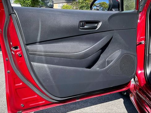 Certified 2025 Toyota Corolla LE image 21