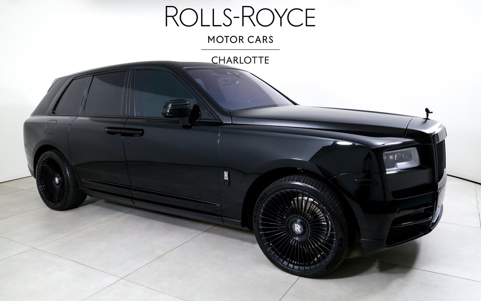 Used 2023 Rolls-Royce Cullinan w/ Cullinan Package AWD/4WD image 4