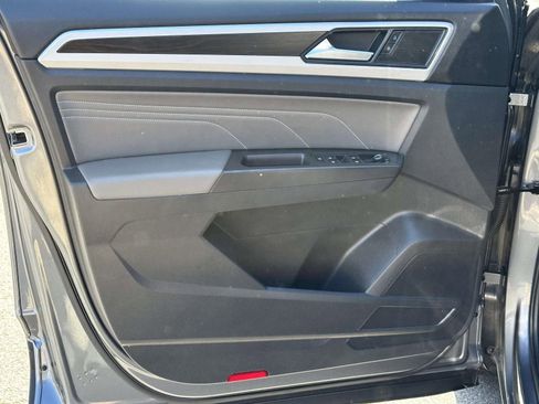 Used 2023 Volkswagen Atlas SE AWD/4WD image 20