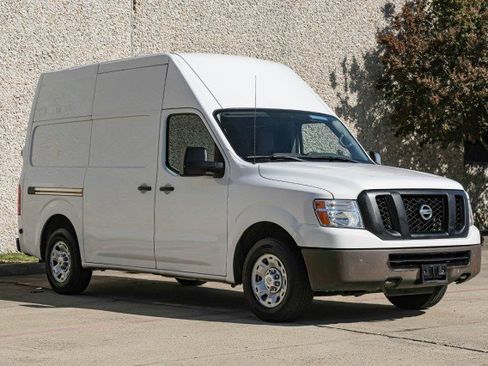 Used 2020 Nissan NV 2500 SV image 8