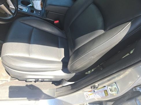 Used 2017 Subaru Outback 3.6R Limited AWD/4WD image 22