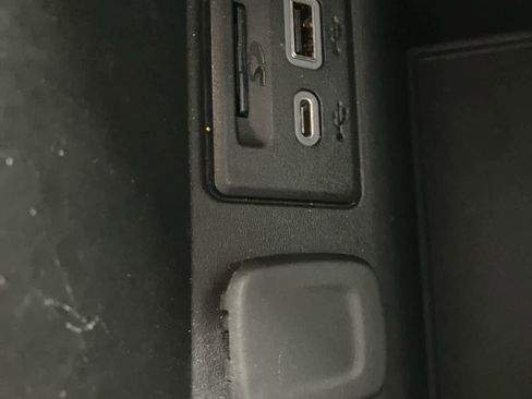 Used 2019 Chevrolet Blazer RS w/ Sun and Wheels Package image 33