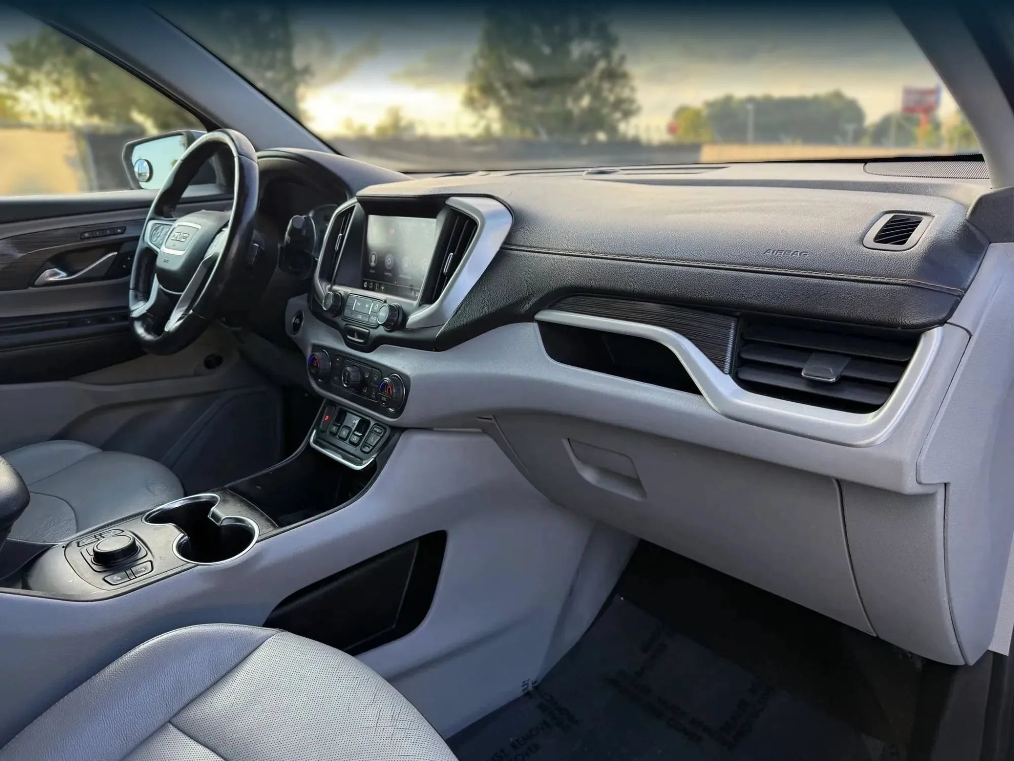 Used 2018 GMC Terrain SLT w/ Preferred Package FWD image 19