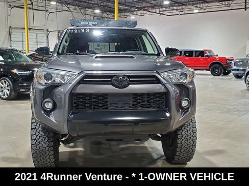 Used 2021 Toyota 4Runner Venture w/ Moonroof Package AWD/4WD image 2