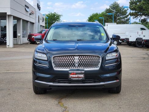 Used 2023 Lincoln Nautilus Reserve AWD/4WD image 5