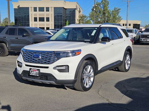 Used 2023 Ford Explorer Platinum w/ Technology Package AWD/4WD image 10