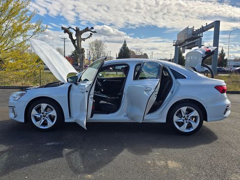 Used 2023 Audi A3 2.0T Premium Plus w/ Premium Plus Package image 11