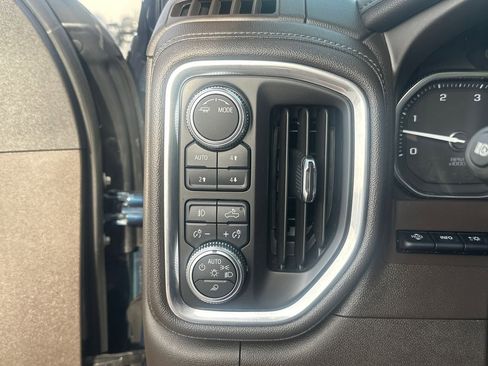 Used 2020 GMC Sierra 2500 Denali w/ Denali Ultimate Package image 31