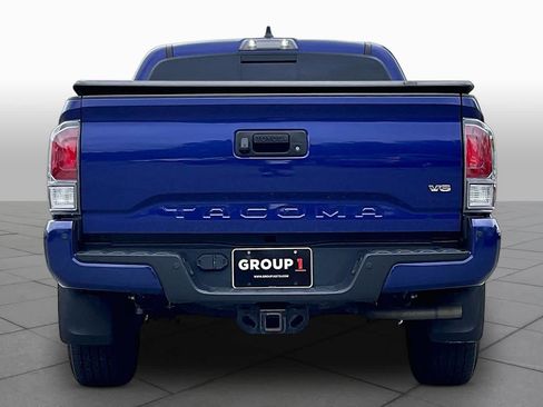 Used 2023 Toyota Tacoma TRD Sport w/ Technology Package AWD/4WD image 4