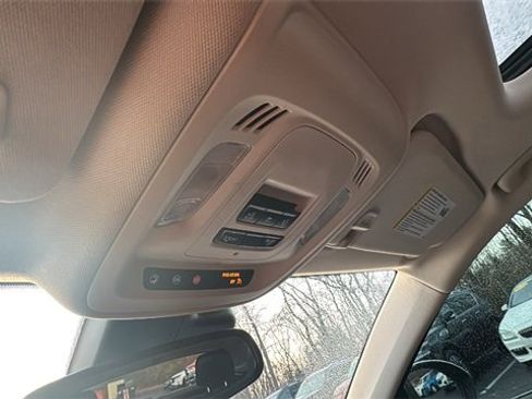 Used 2021 Buick Envision Essence w/ Sport Touring Package image 22