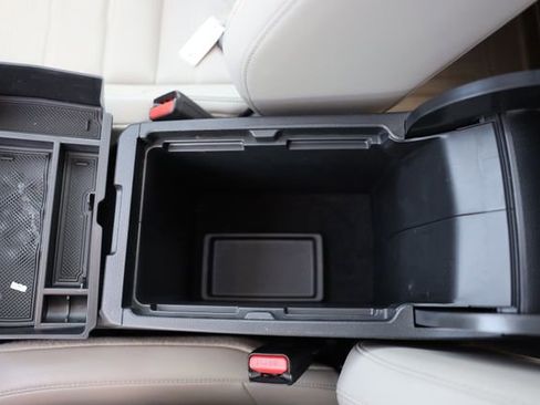 Used 2024 Honda CR-V EX-L image 37