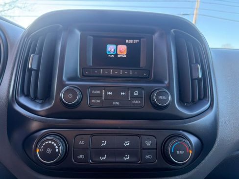 Used 2017 Chevrolet Colorado W/T image 10