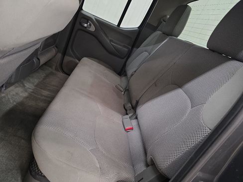 Used 2012 Nissan Frontier SV w/ SV Premium Utility Pkg image 28