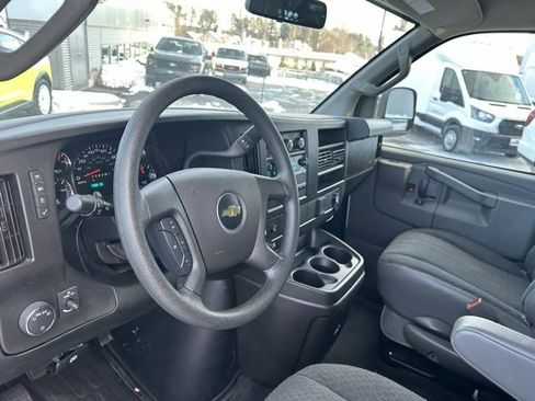 Used 2024 Chevrolet Express 2500 w/ Driver Convenience Package image 18