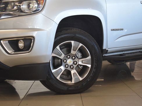 Used 2018 Chevrolet Colorado Z71 AWD/4WD image 14