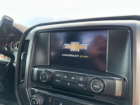 Used 2019 Chevrolet Silverado 1500 LT AWD/4WD image 19