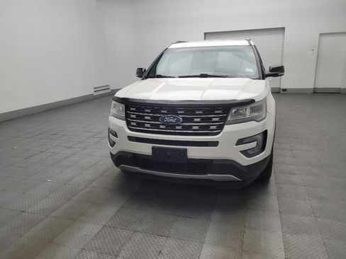 Used 2017 Ford Explorer XLT FWD image 15