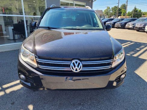 Used 2012 Volkswagen Tiguan SE FWD image 2