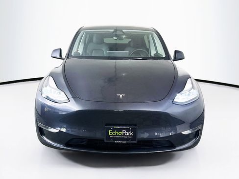 Used 2025 Tesla Model Y Performance AWD/4WD image 2