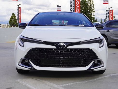 New 2026 Toyota Corolla XSE image 2