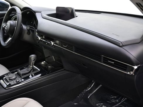 Certified 2025 MAZDA CX-30 AWD 2.5 S w/ Preferred Package image 15