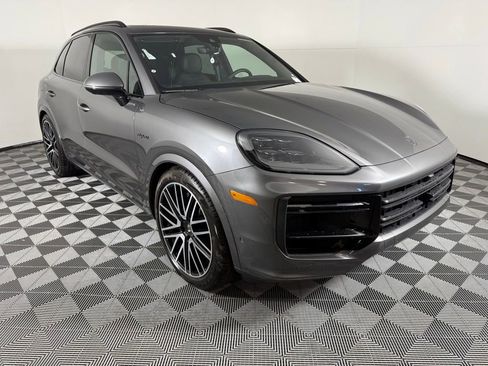 New 2026 Porsche Cayenne Turbo AWD/4WD image 9