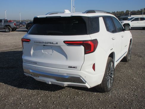 New 2026 GMC Terrain Denali image 4