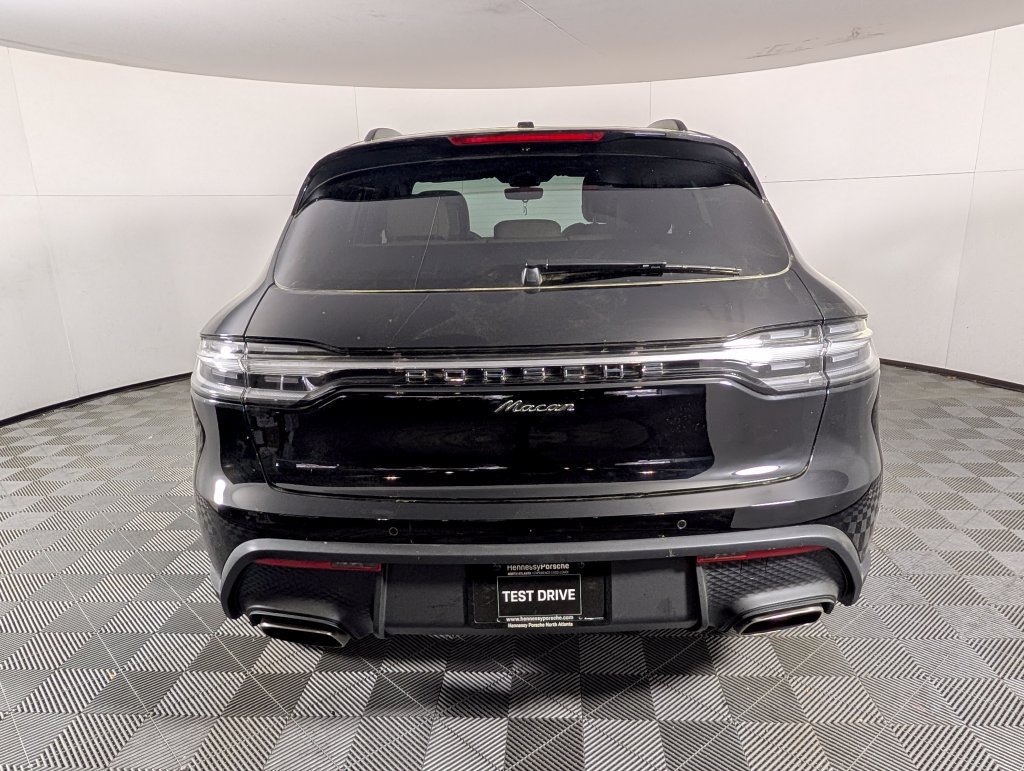 Certified 2026 Porsche Macan AWD/4WD image 6