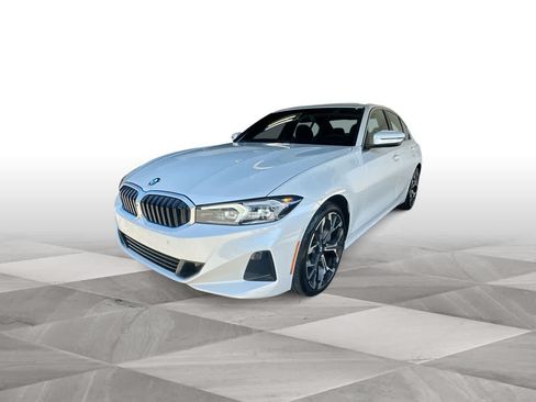 Used 2025 BMW 330i Sedan RWD image 4