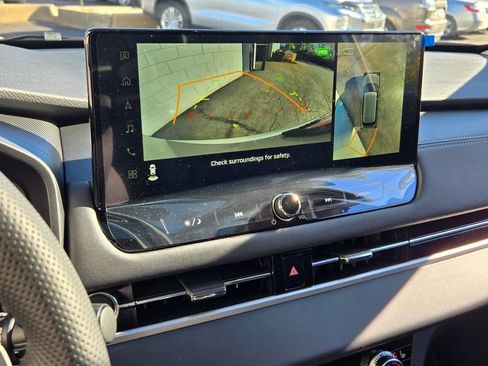 New 2025 Mitsubishi Outlander SE image 26