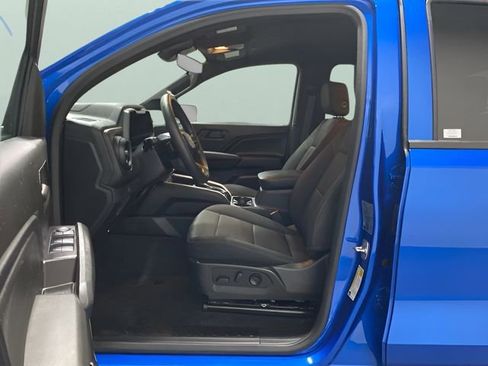 Used 2024 Chevrolet Colorado W/T w/ WT Convenience Package II AWD/4WD image 11