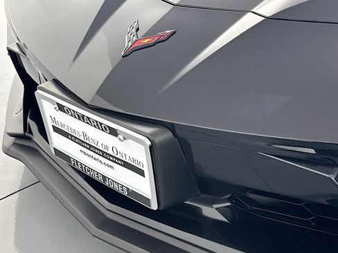 Used 2021 Chevrolet Corvette Stingray Coupe w/ Z51 Performance Package image 11