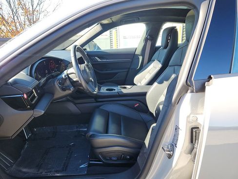 Certified 2025 Porsche Taycan Turbo image 5