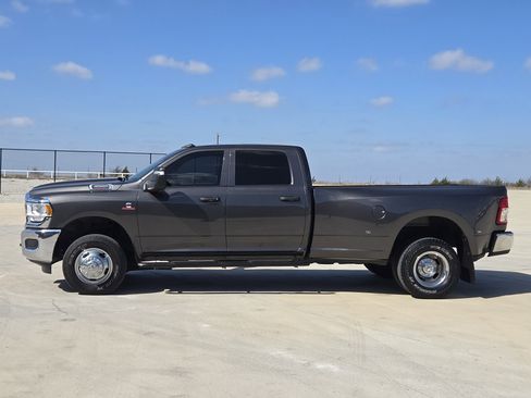 Certified 2024 RAM 3500 Tradesman w/ Chrome Appearance Group image 5