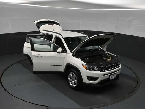 Used 2020 Jeep Compass Latitude AWD/4WD image 26