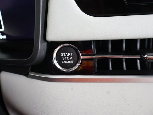 New 2025 Mitsubishi Outlander SEL image 45