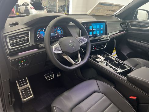 New 2026 Volkswagen Atlas Cross Sport SEL R-Line image 15