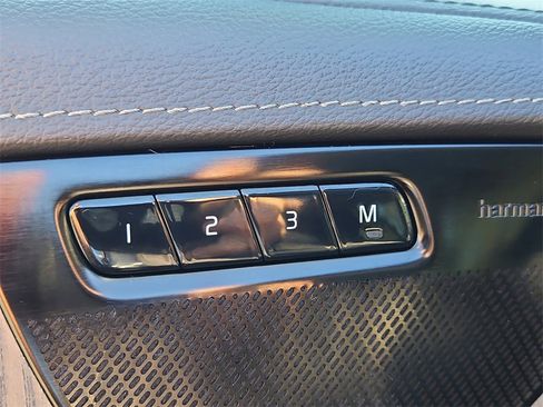 Used 2022 Volvo XC90 T6 Inscription w/ Advanced Package image 21