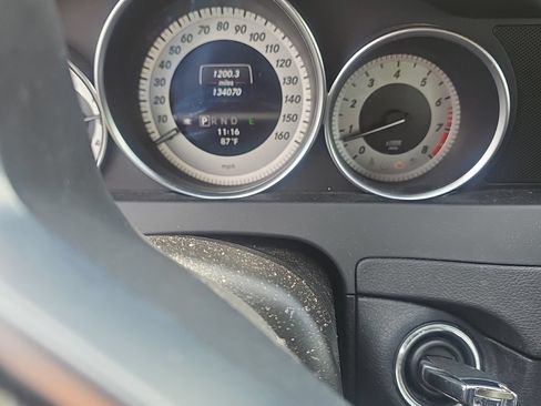 Used 2013 Mercedes-Benz C 250 Sedan image 4