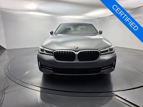 Certified 2023 BMW 530i w/ Premium Package RWD image 2
